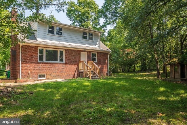Building Photo - 6007 Bradley Ln