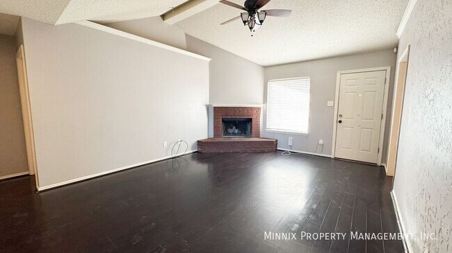 Building Photo - 10604 Boston Ave