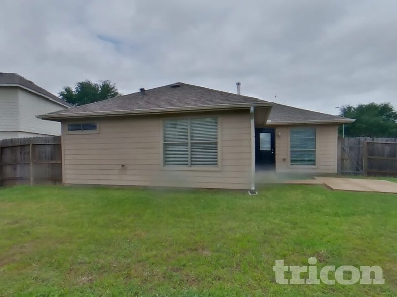 Building Photo - 20435 Shiloh Mist Ln