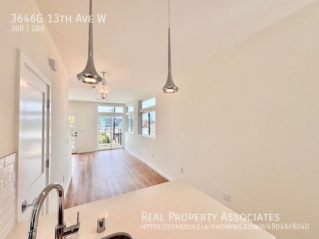 Building Photo - 3646G 13th Ave W-