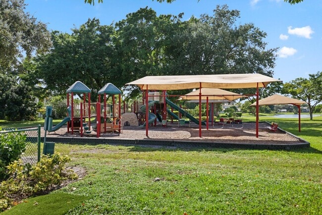 Building Photo - 2150 NW 23rd Way