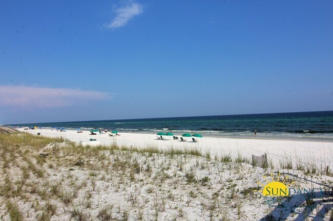 Building Photo - Charming 1-Bed, 1-Bath (Furnished Optional...