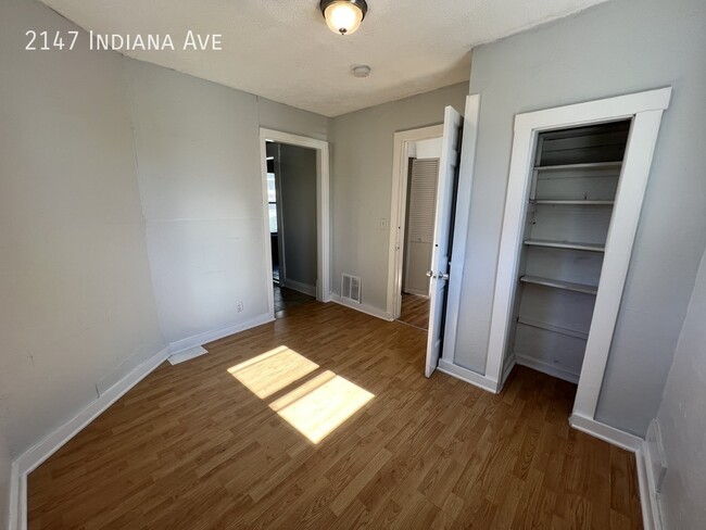 Building Photo - Huge 7 Bedroom 4 Bath Home Close To OSU Av...