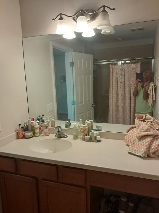 Building Photo - 317 Sand Oak Blvd