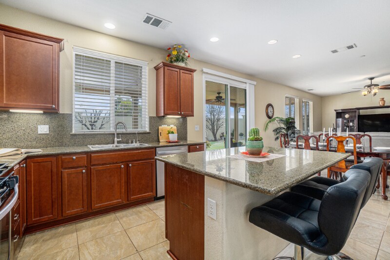Building Photo - 1124 Europena Dr