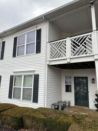Building Photo - 715 Milcrest Dr