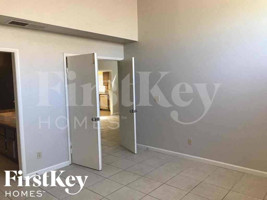 Building Photo - 7080 Magic Moment Ln