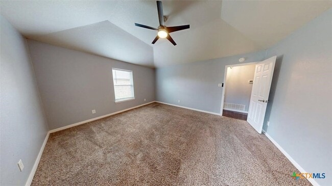 Building Photo - 106 Cedar Ridge Dr