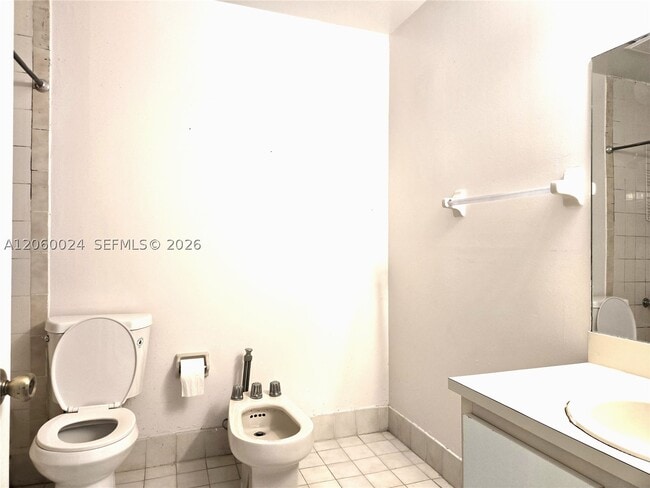 Building Photo - 900 SW 104th Ct