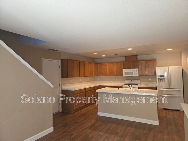 Building Photo - 3124 Puffin Cir