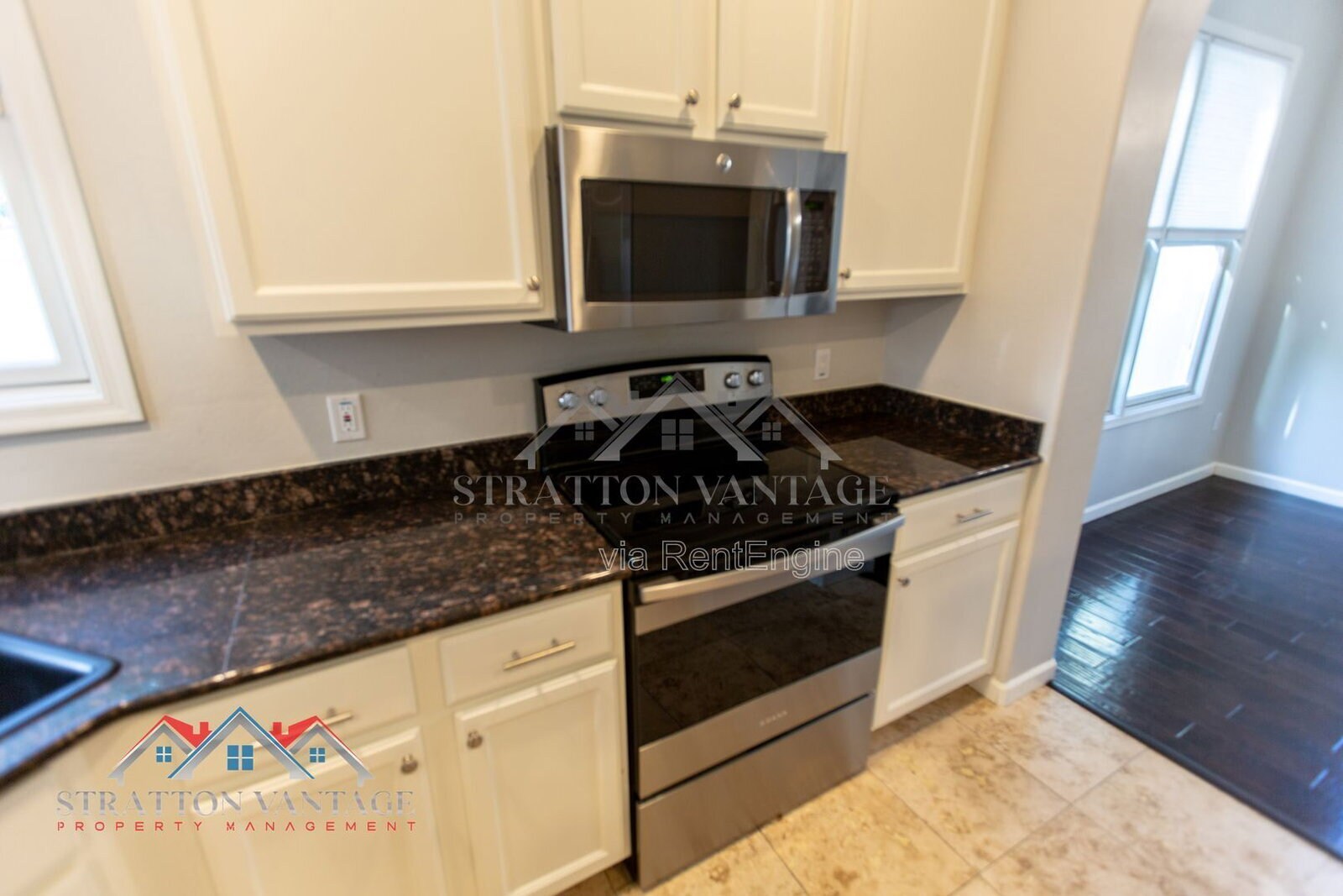 Building Photo - 829 S Huish Dr