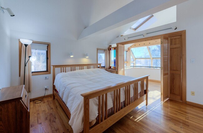 Building Photo - Architectural West Boulder Gem for Rent – ...