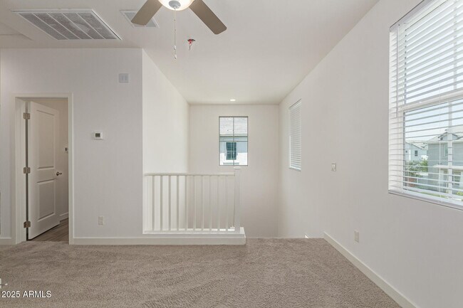 Building Photo - 9466 E Tumeric Ave