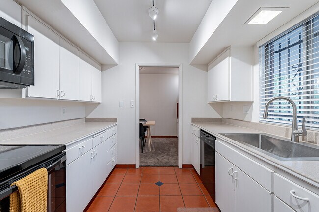 Kitchen - 3940 E. Timrod St. #226