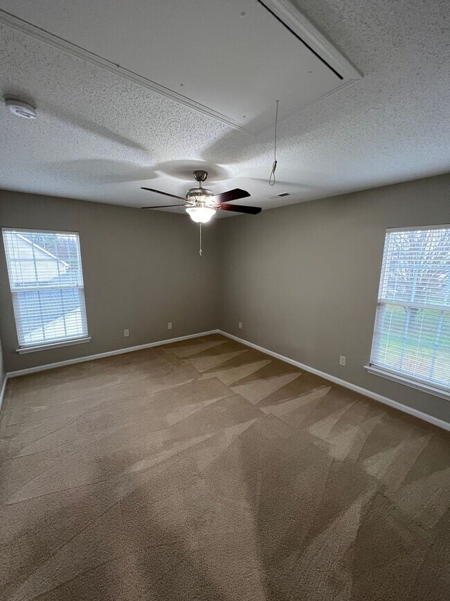 Building Photo - 4 Bedroom Home INDIAN TRAIL