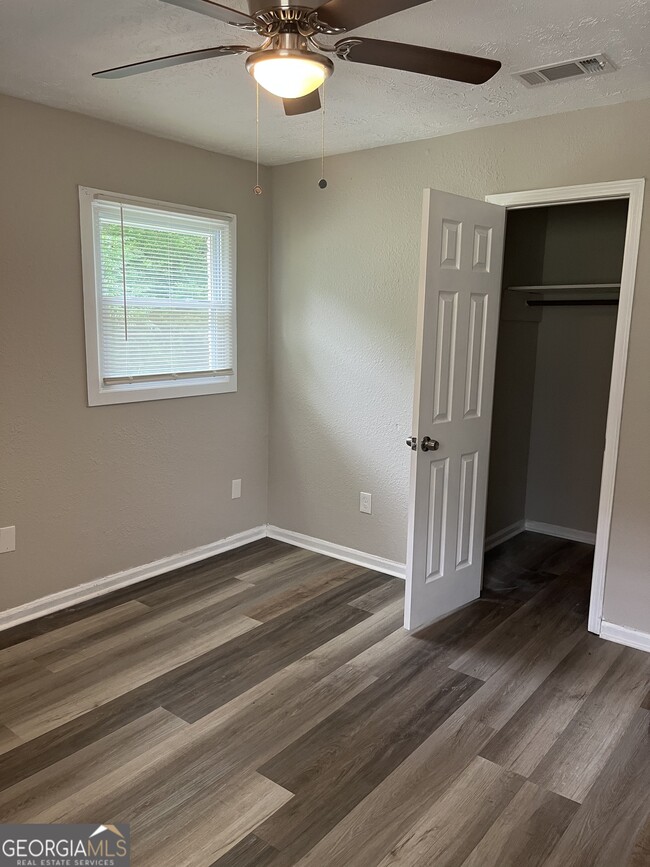 Building Photo - 1134 Balboa Ct