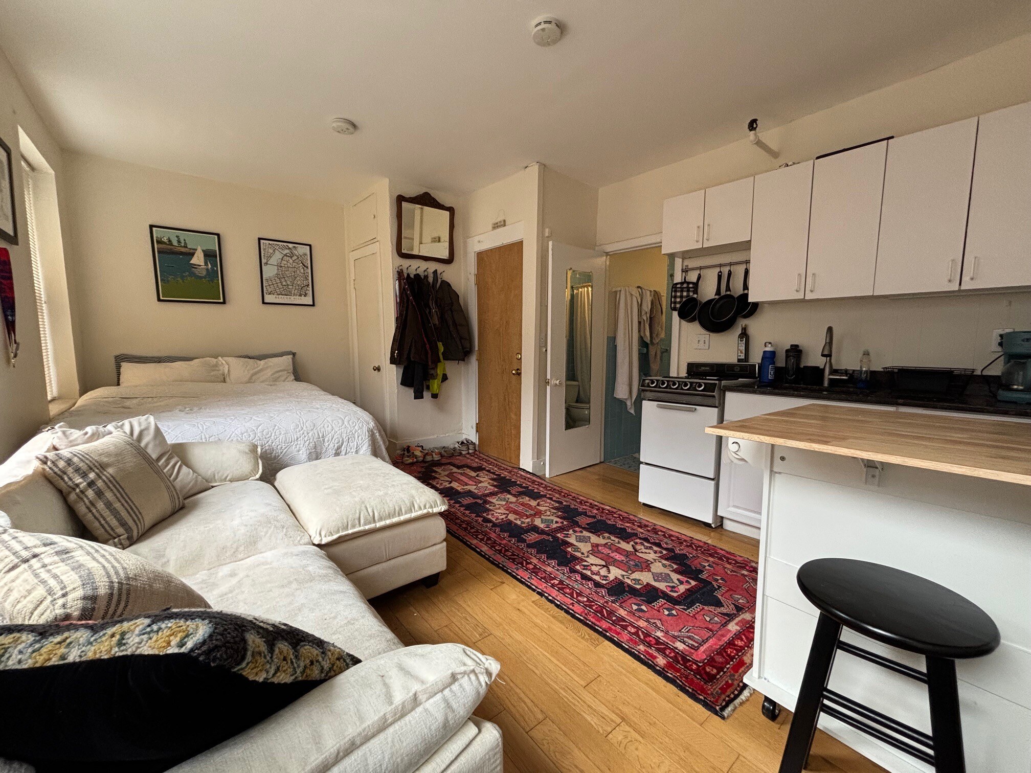 Building Photo - 43 Irving St