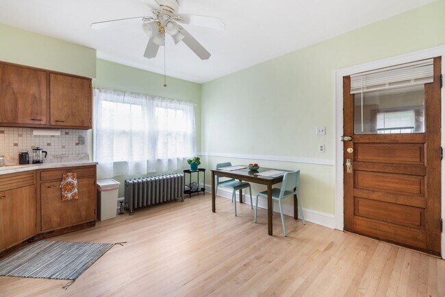Kitchen - 1314 East Ave
