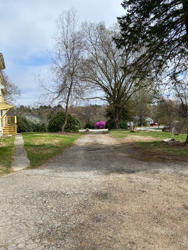 Building Photo - 176 N Worcester St