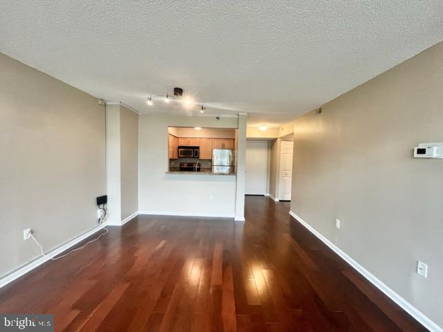 Building Photo - 10101 Grosvenor Pl