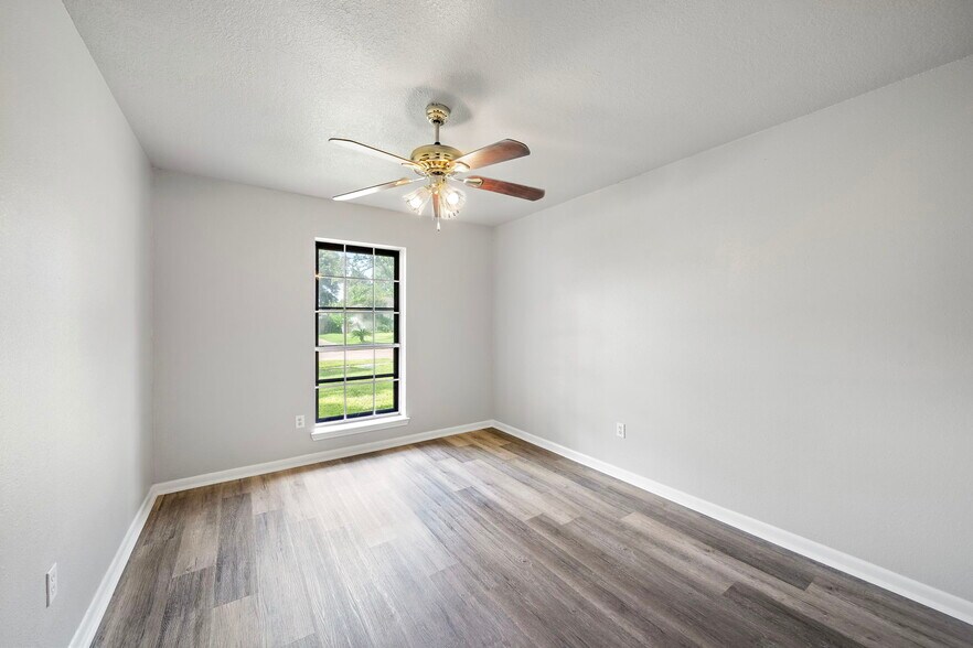 Building Photo - 11506 Hornbrook Dr
