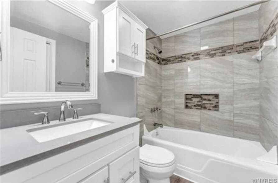 Bathroom - 269 Broezel Ave