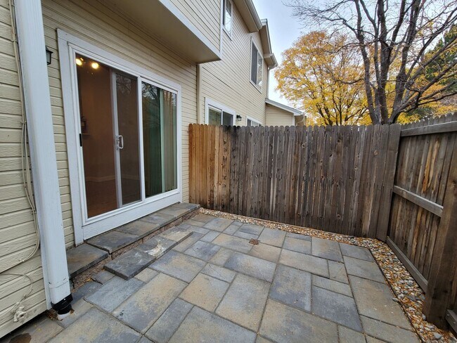 Building Photo - Charming 3BR House in Aurora