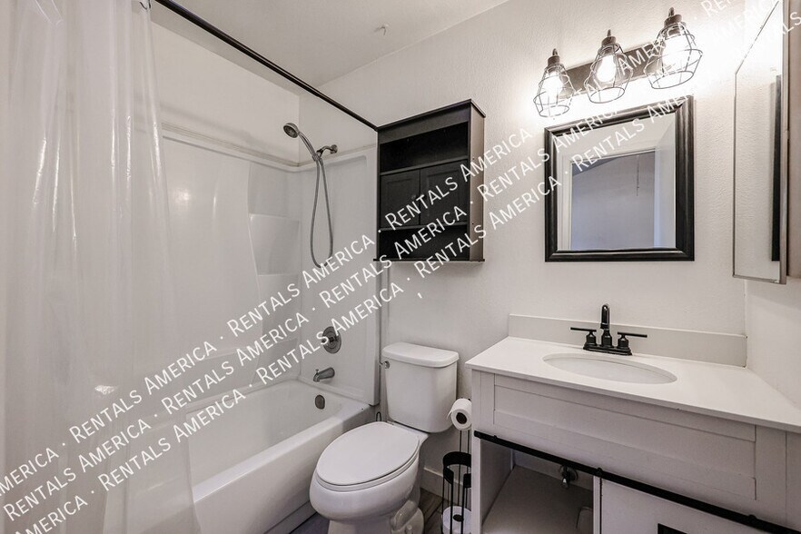 Building Photo - 1631 E Javelina Cir