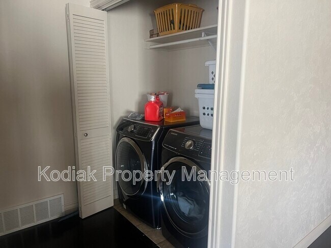 Building Photo - 11114 Aspen Gate Ct