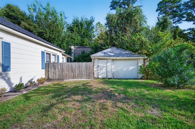 Building Photo - 6306 Stillman St
