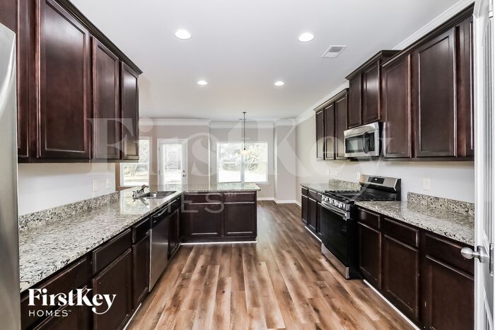 Building Photo - 219 Bollen Ln