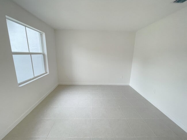 Building Photo - 12432 NW 23rd Ct