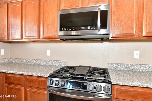 Building Photo - 3257 Sunset Point Dr