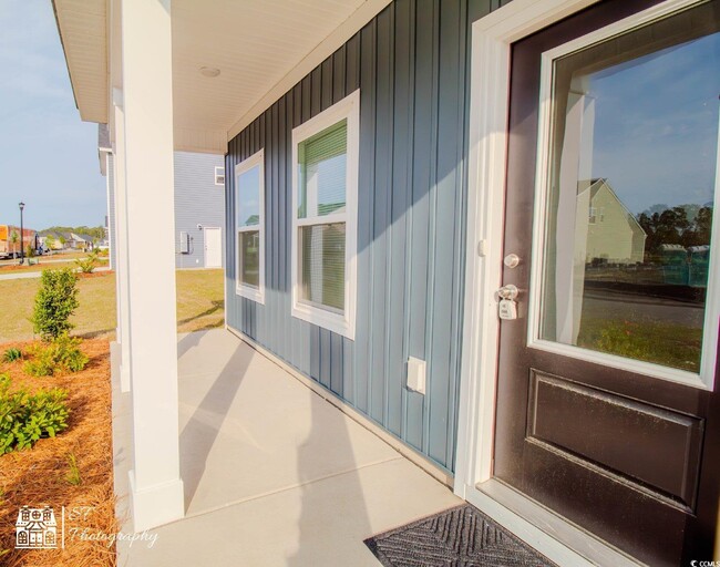 Building Photo - 1860 Villena Dr