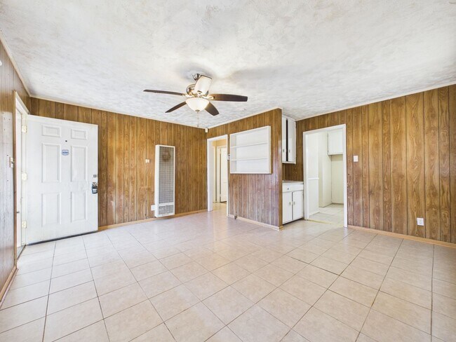 Building Photo - Two Bedroom Rental House in Lafayette!