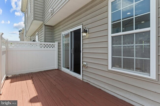 Building Photo - 8852 Purple Iris Ln