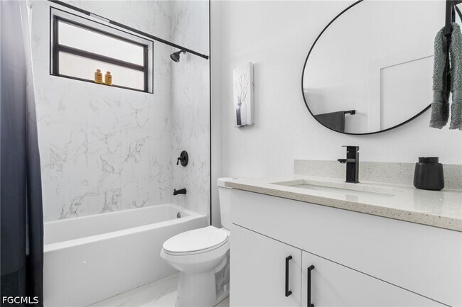 Building Photo - 2608 25th St W