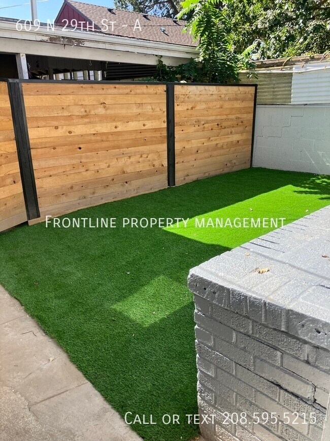 Building Photo - 609 N 29th St