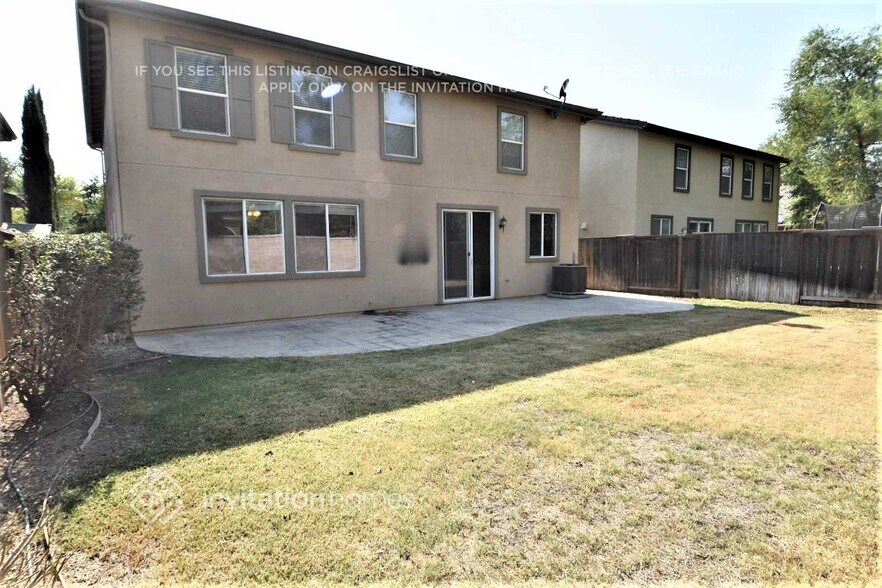 Building Photo - 1492 Drummond Ln