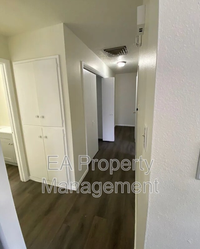 Building Photo - 12912 Marva Pl SE