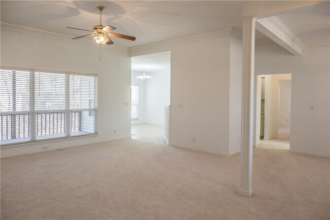 Building Photo - 8 Morganshire Dr