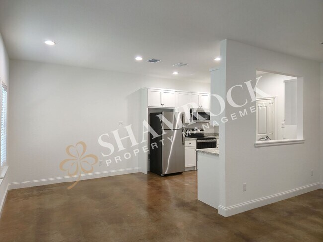 Building Photo - Residences at Windmill Preserve