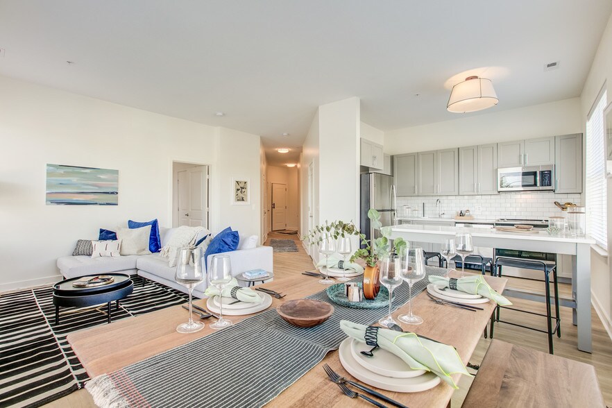 Centro Arlington 950 S Mason Dr Arlington VA 22204 Apartment