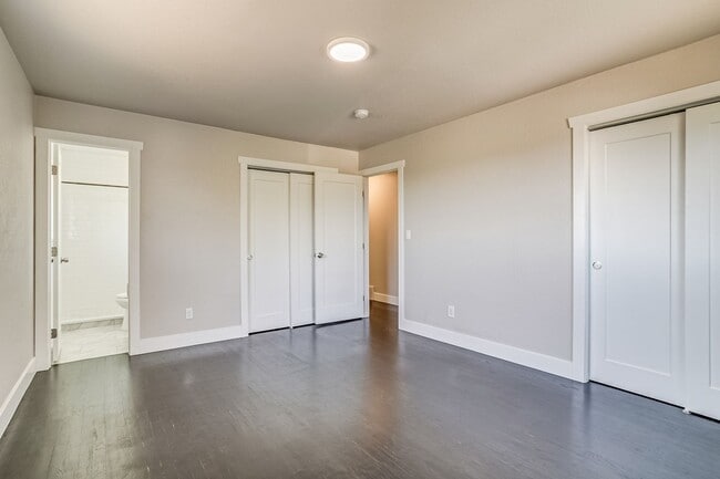 Primary Photo - 482 W 80th Ave
