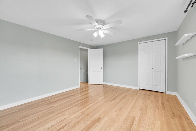 Building Photo - $1,995 - Updated 2 bed/1 bathroom Denver C...