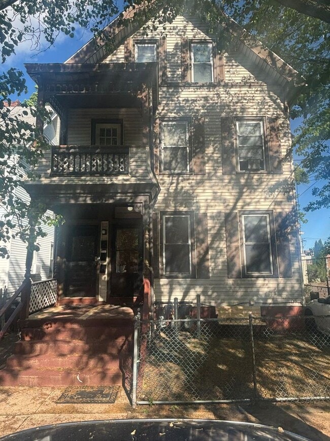 Building Photo - 37-39 Hotchkiss St