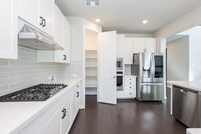 Building Photo - 2119 Stargrass Dr