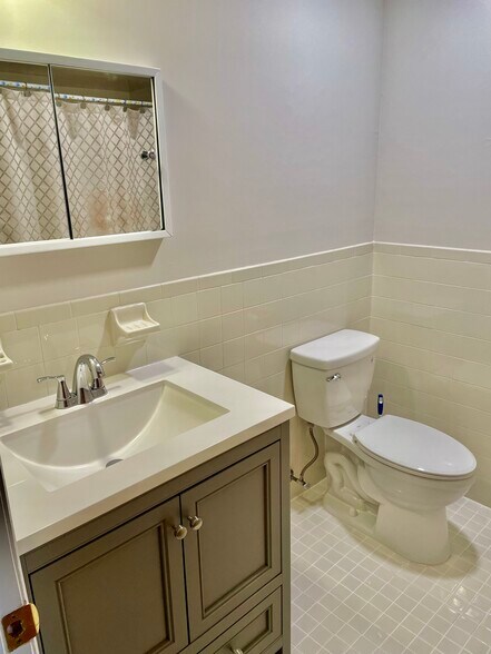 Building Photo - 38 Park St