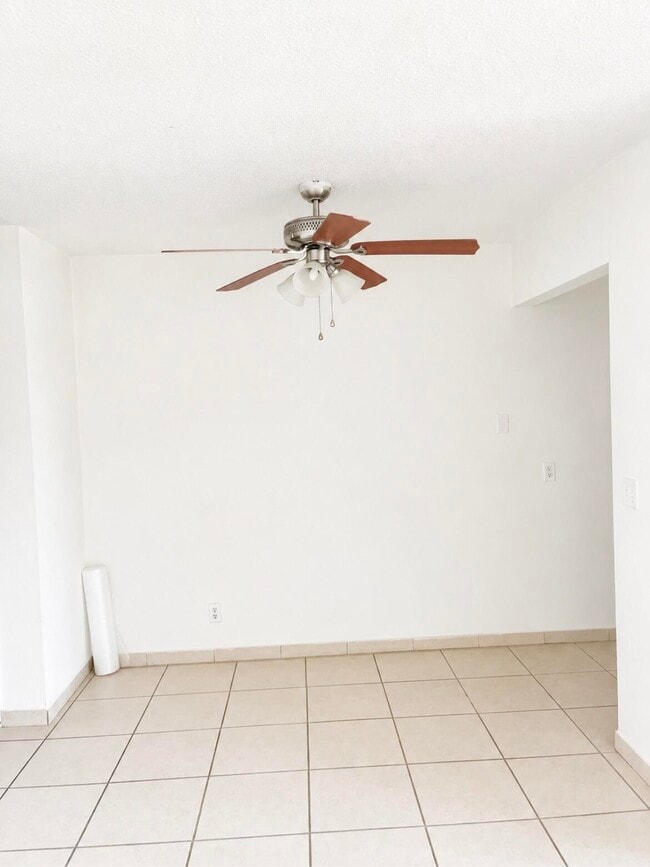 Building Photo - 4209 S Olive Ave