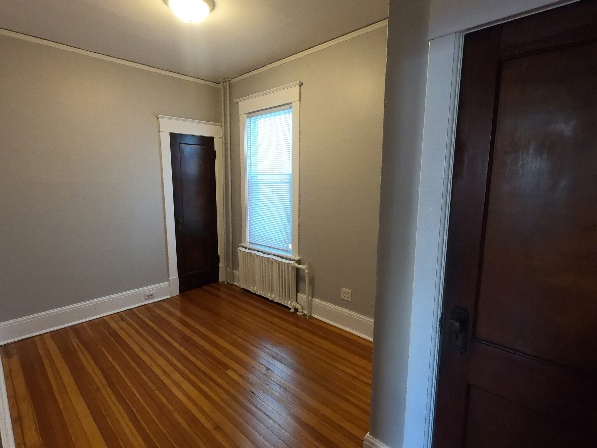 Room 1 with 2 closests - 52 Grove Ave